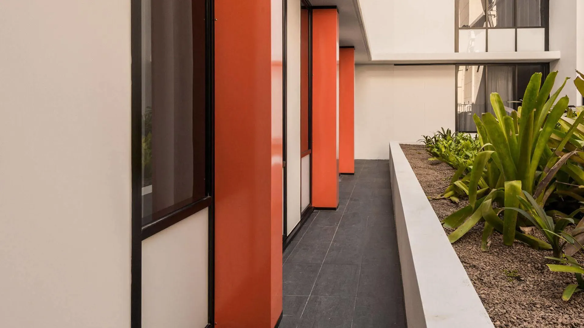 Kennigo Hotel Brisbane, Independent Collection By Evt
